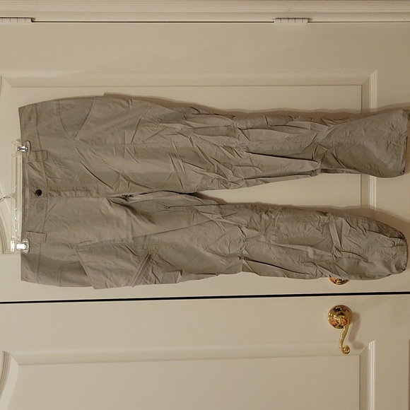 Like New Columbia Insect Blocker Tan Flint Gray Cargo Pants - Picture 2 of 10